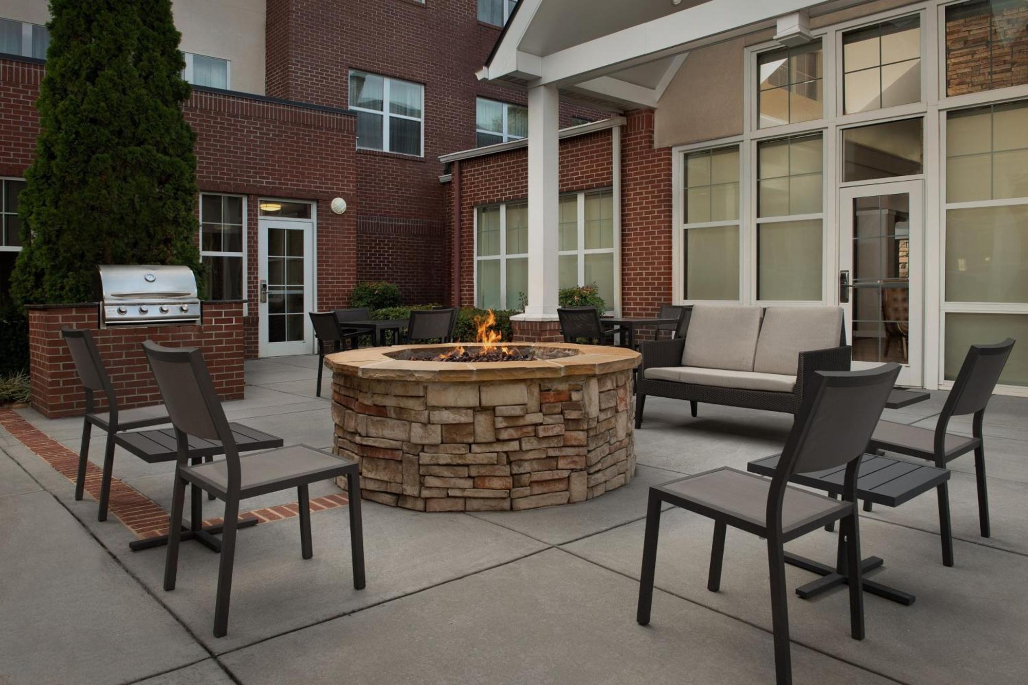 Residence Inn By Marriott Greensboro Airport Exterior foto