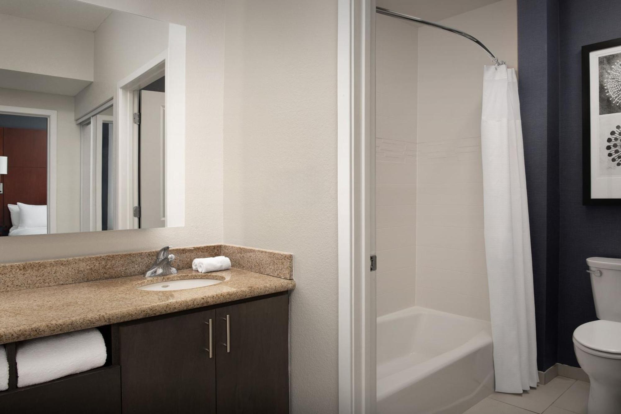 Residence Inn By Marriott Greensboro Airport Exterior foto